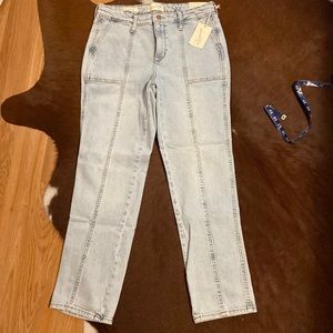 High Rise Straight Light Wash Jeans